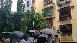 Indians in Mumbai celebrate 75th Independence Day despite heavy rain