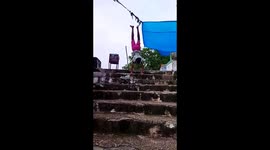A 17 Years Old Boy has Set A World Record By 440 Descending Stairs On His Arms