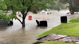 Houston hammered with thunderstorm, floods trap cars