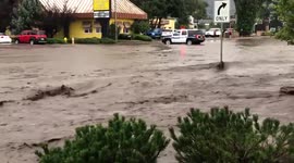 US: Heavy Flooding Hits Flagstaff, Arizona