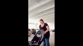 how many moms does it take to close a stroller