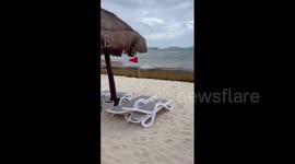 Newsflare Edit - Mexico: Hurricane Grace’s Strong Wind, Rain Pummel Yucatan Peninsula 6