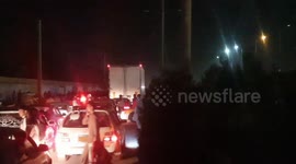 Thousands of Afghans are still attempting to enter airport in Kabul