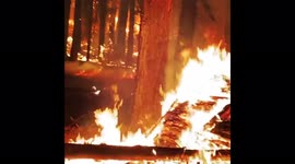 USA: cabin owners find themselves trapped in the Caldor Fire