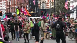 Extinction rebellion in Covent Garden drums