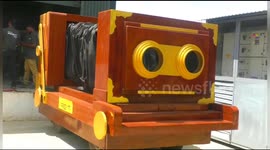 Indian engineers build large vintage camera that can be DRIVEN
