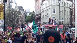 Multiple arrests as police shut down Extinction Rebellion protest