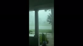 US: Severe Thunderstorms Sweep Across Northeastern Iowa