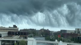 US: Huge Storm Clouds Spotted In Milwaukee, Wisconsin