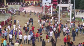 Devotees hurl sticks and stones at each other in Indian festival that can turn bloody