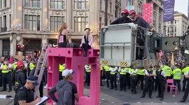Last rebels removed from Oxford Circus