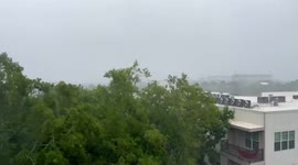 US: Ida Lashes Mississippi With Strong Winds
