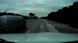 ROAD RAGE: Van runs a lorry off of the road by forcefully moving over into other lane
