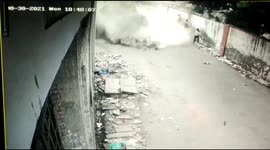 Group of 3 men narrowly escape being crushed under collapsing 13-feet wall in western India