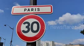 Since Monday the 30 August 2021, the new 30 kmh speed limit is introduced in Paris. Images of the 31 August 2021 showing that the drivers are being flashed because they have difficulty respecting the speed limit. Rue de Maubeuge. (All the video is from th