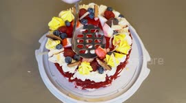 Mashed cake anyone? The strangely satisfying ASMR sound of smashing a perfectly good gateau