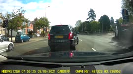 DASHCAM Driver completely oblivious to anyone around them, cuts across the front of following driver.