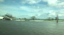 Hurricane Ida demolishes town near Houma, US
