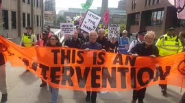 Extinction Rebellion Day 12: Campaign sees activists break bail conditions, occupy London Bank Junction