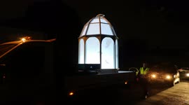 People Reacting To Amazing Bird Lightshow In SOuth London