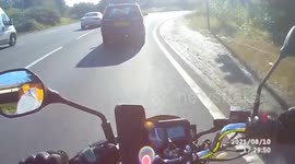 Biker Catches Car Driver on His Mobile Phone and Politely asks him to stop UK Dash Cam footage