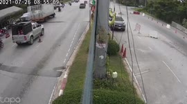Sleepy driver crashes into police checkpoint in Thailand