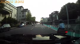 ACCIDENT / FAIL: Car Casually Drives Into Moped Rider and Keeps Going (Dashcam Video)