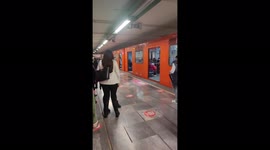 Newsflare Edit - Mexico: Powerful Earthquake Strikes Near Acapulco, Guerrero 2