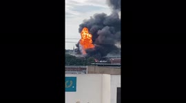 Residents evacuated after industrial fire breaks out in Kidderminster, UK