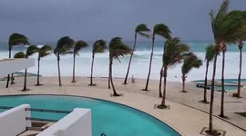 Mexico: Winds Pick Up In Los Cabos Resorts As Hurricane Olaf Approaches
