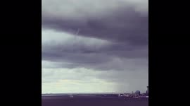 US: Waterspout Spotted Over Lake Erie