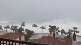 Mexico: Winds Pick Up In Los Cabos Resorts As Hurricane Olaf Approaches 4
