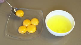 A simple way to separate the yolk from the egg white (Cooking Tips, Food Video)
