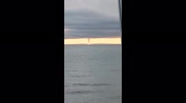 Waterspout hits Ontario, Canada