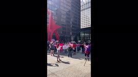 Pro-abortion activists protest Texas abortion ban and face off with anti-abortion protestors in Chicago