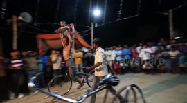 This man spent 10 days 'living' on a bicycle - eating, washing and changing his clothes