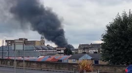 UK: Explosion Occurred Due To Industrial Fire Breaks Out In Dewsbury 4