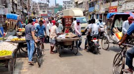 Indians ignore social distancing measures despite COVID-19 third wave risk
