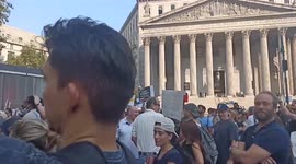 US: Anti-Vax Protest In NYC As Indoor Vax Mandate Takes Effect 5