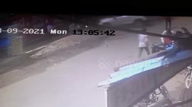 Uncontrollable car rams into roadside shops in central India