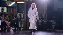 La Semana de la Moda de Madrid, España arranca con una 'performance' inspirada en la escena neoyorquina 'ballroom'