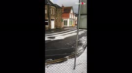 'SNOW FAIL - Cyclist Slips and Falls on Ice '