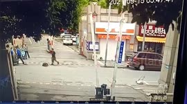Urban management officer detained after throwing elderly Chinese woman onto ground