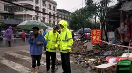 China earthquake rescue teams help pensioner to safety