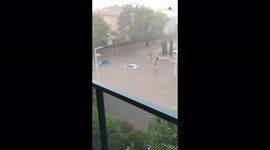 'Cars Submerged in Water as Severe Flooding Rocks Nîmes (09/14/2021)
'
