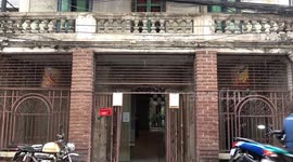 Crumbling 200-year-old Chinese house converted into cafe