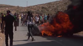 Palestinian protesters clash with Israeli security forces over West Bank settlements