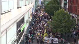 Anti-vaxxers in Manchester gather to protest UK's 'passport' for inoculation