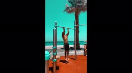 'Calisthenics athlete busts out INSANE pull/planche combo'