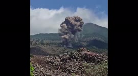 Spain: Volcano Erupts On La Palma In Canary Islands 3